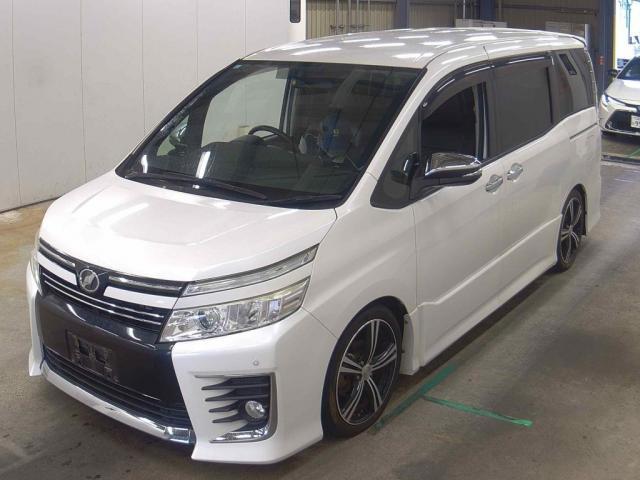 2015 Toyota Voxy ZS Kirameki