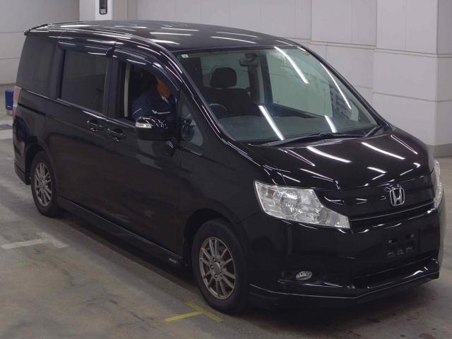 2011 Honda Step Wagon G Smart Style Edition 4WD