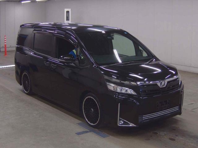 2017 Toyota Voxy V