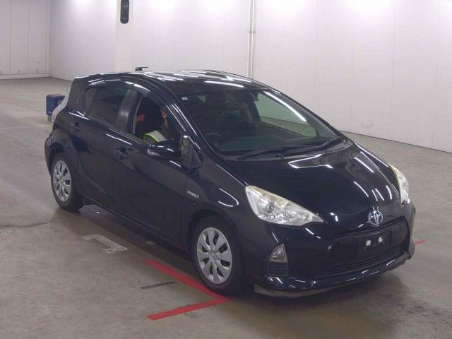 2013 Toyota Aqua G