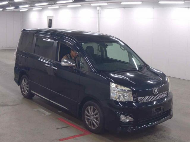 2013 Toyota Voxy ZS Kirameki Z