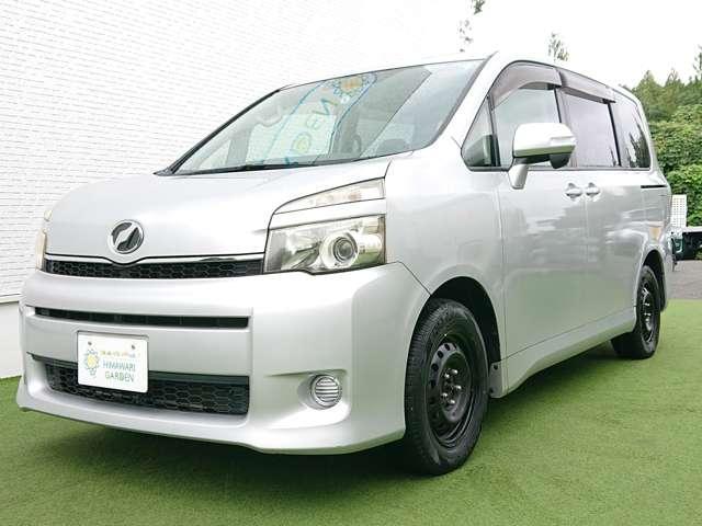 2012 Toyota Voxy 2.0X