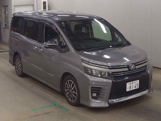 2017 Toyota Voxy ZS Kirameki?