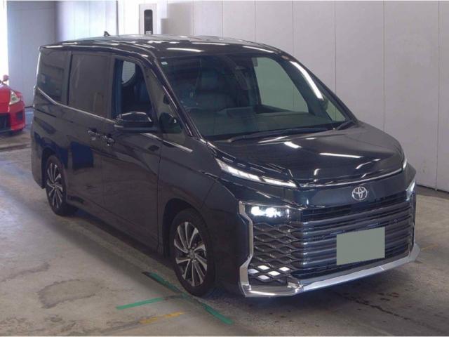 2023 Toyota Voxy S-Z