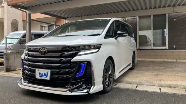 2024 Toyota Vellfire Hybrid Z Premia