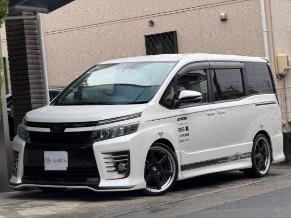 2016 Toyota Voxy ZS