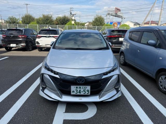 2022 Toyota Prius PHEV A