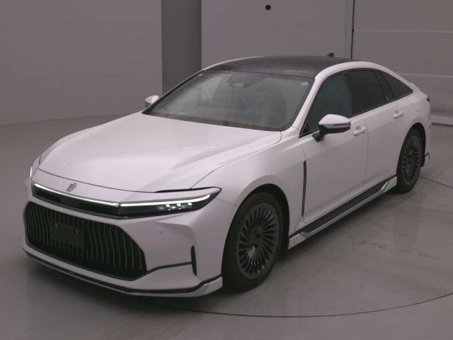 2025 Toyota Crown Hybrid Z