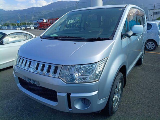 2007 Mitsubishi Delica D5 M