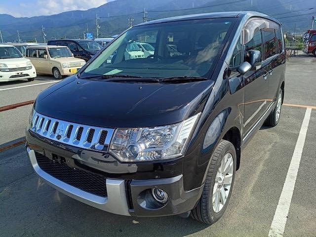 2009 Mitsubishi Delica D5 G Navigation Package
