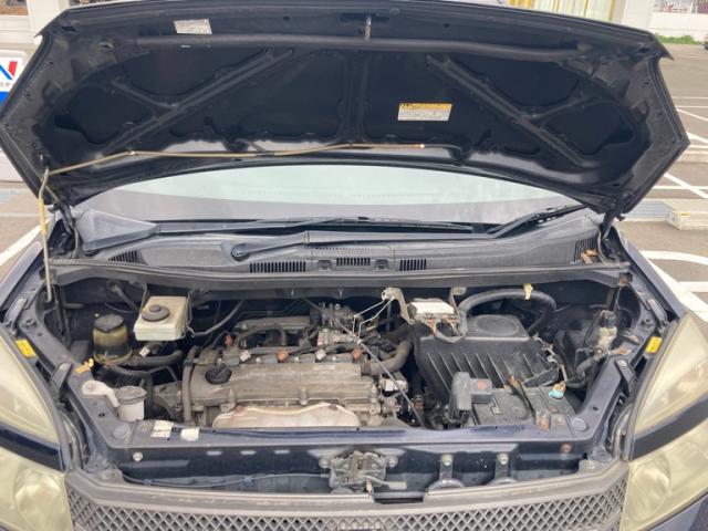 2005 Toyota Voxy X