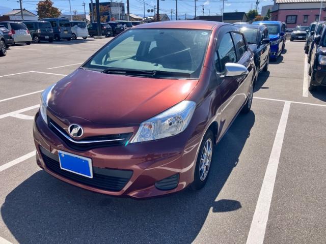 2011 Toyota Vitz 5D Jewela