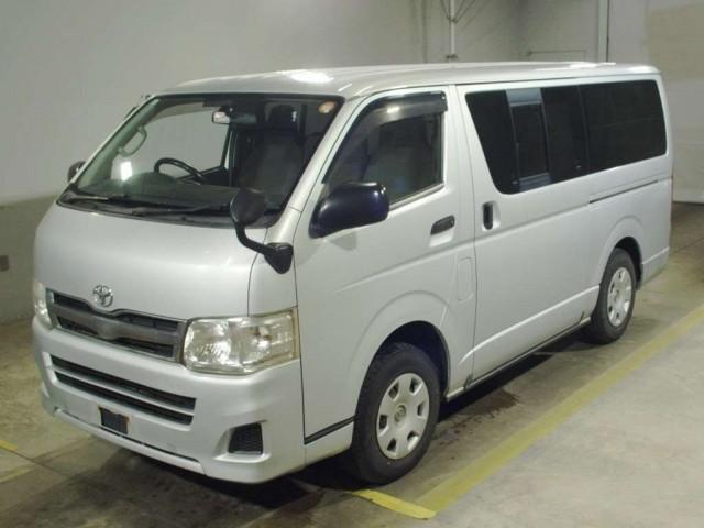 2011 Toyota Hiace Van DX GL Package 4WD
