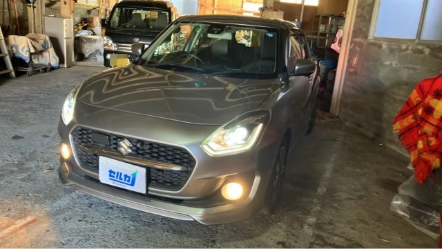 2017 Suzuki Swift Hybrid RS