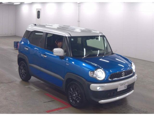 2022 Suzuki XBEE Hybrid MZ Black Interior Pkg