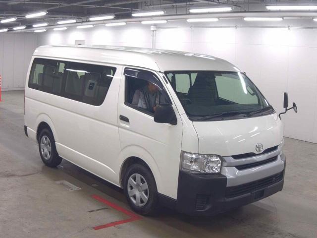 2015 Toyota Hiace Wagon DX