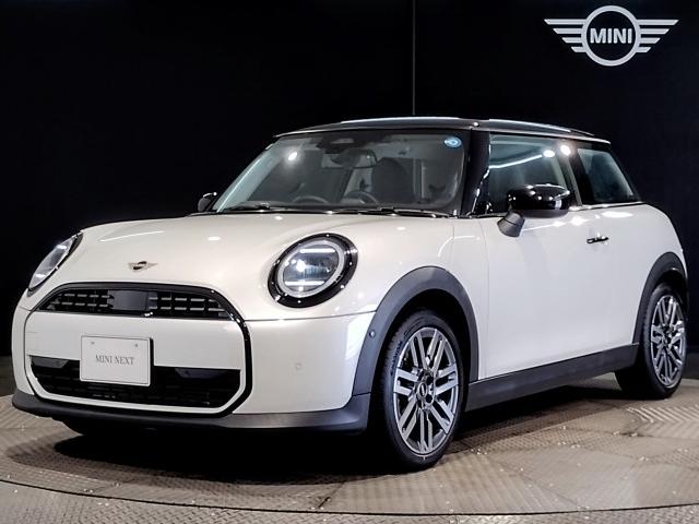 2024 MINI 3HB Cooper C Classic Trim