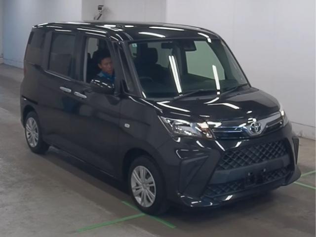 2022 Toyota Roomy X