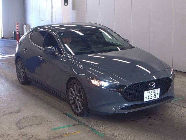 2023 Mazda Mazda3 Fastback 15S Touring
