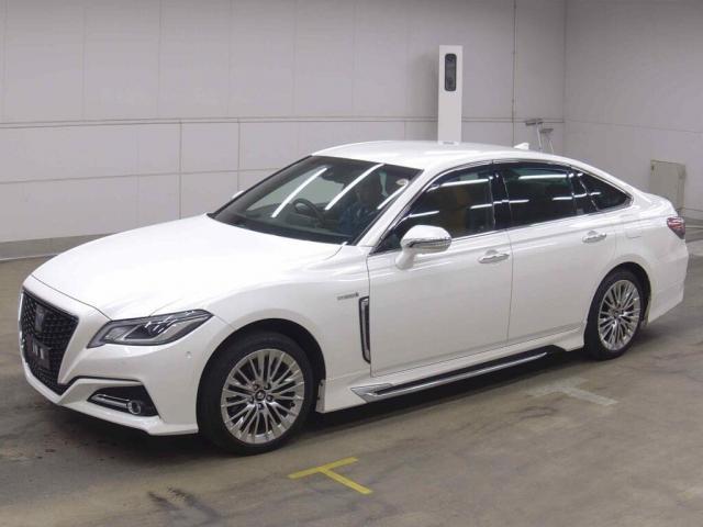 2019 Toyota Crown Hybrid S Four Elegance Style