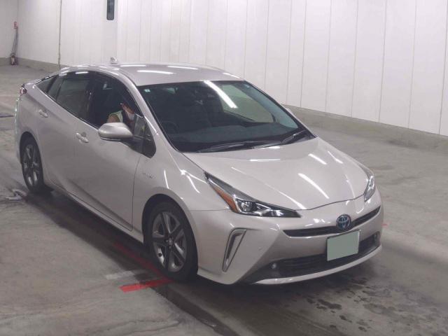 2019 Toyota Prius S Touring Selection