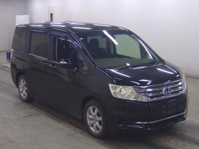 2014 Honda Step Wagon G Comfort Selection