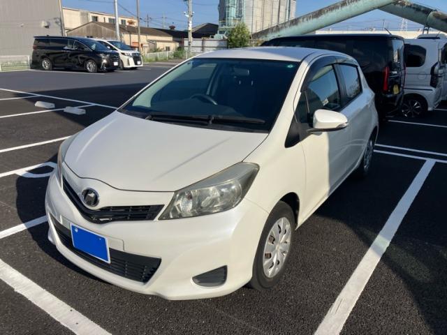 2013 Toyota Vitz 5D Special F Smile Edition