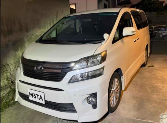 2013 Toyota Vellfire 2.4 Z