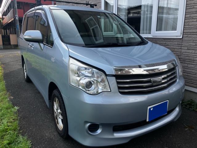 2012 Toyota Noah Special Edition X Smart Edition