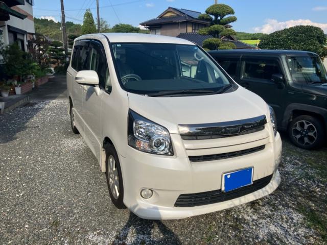 2009 Toyota Noah Si
