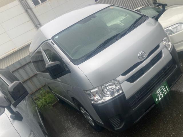 2022 Toyota Hiace Van Long DX