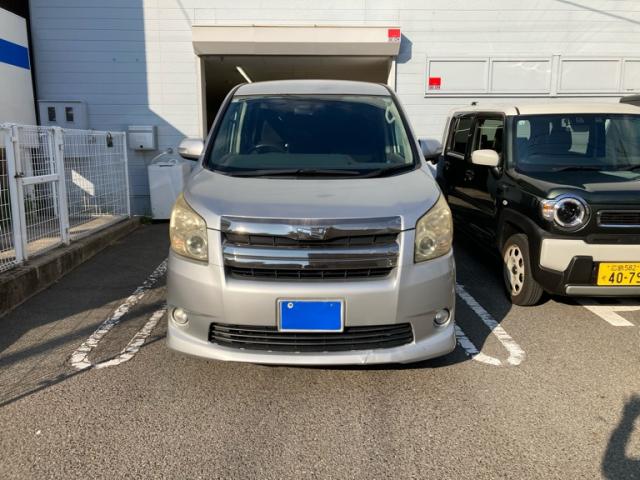 2009 Toyota Noah S
