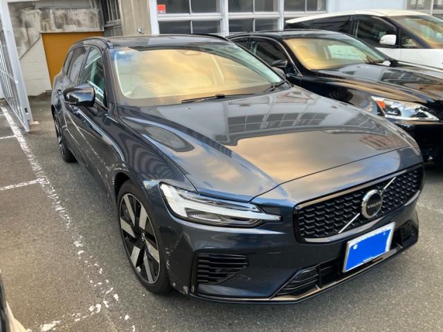 2025 Volvo V60 Ultra T6 AWD PHV