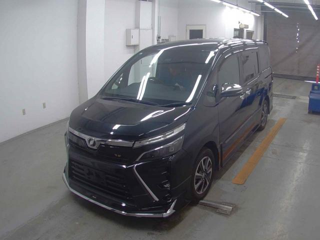 2019 Toyota Voxy ZS Kirameki 2