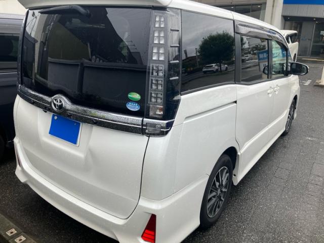 2014 Toyota Voxy ZS