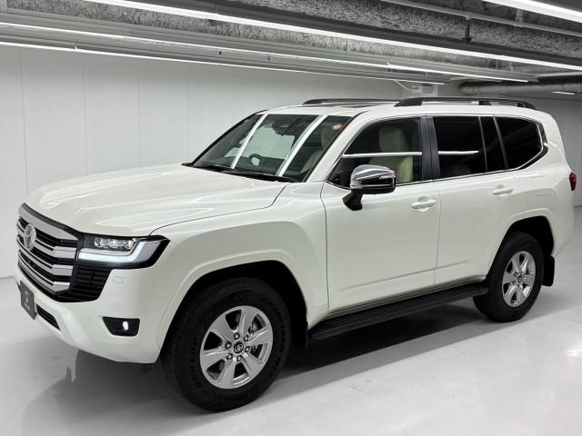 2025 Toyota LandCruiser AX