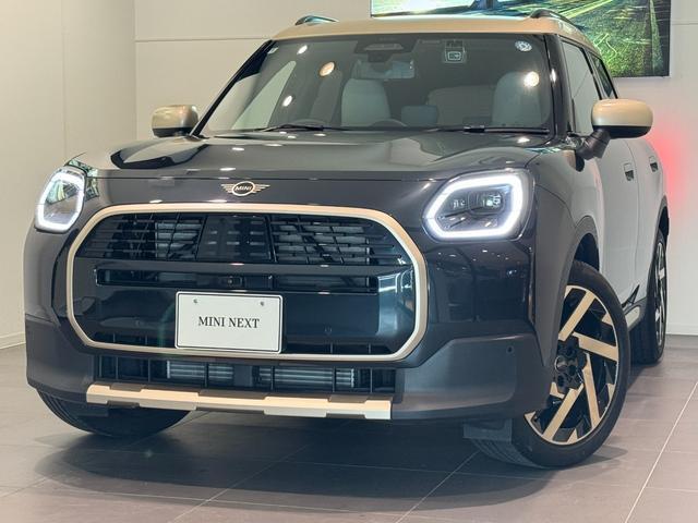 2024 MINI Countryman Countryman C Favored Trim