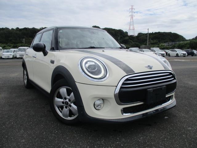 2019 MINI 5HB Cooper Base Grade