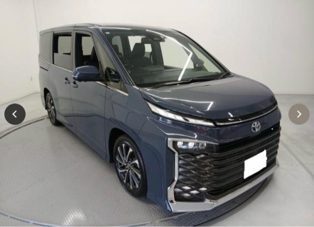 2022 Toyota Voxy S-Z
