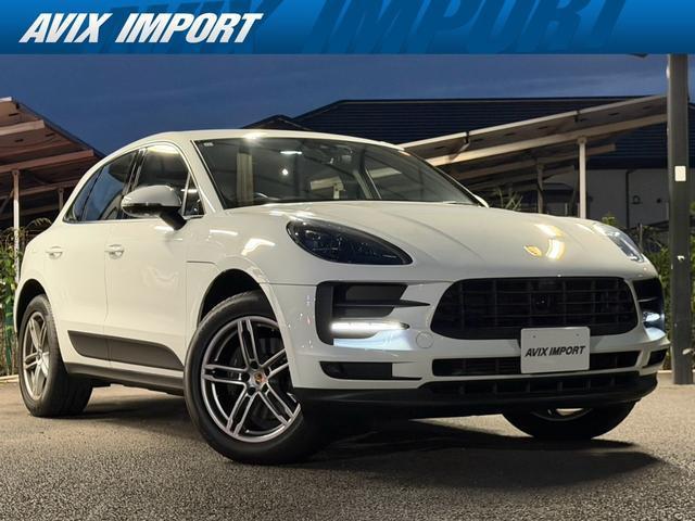 2021 Porsche Macan Macan
