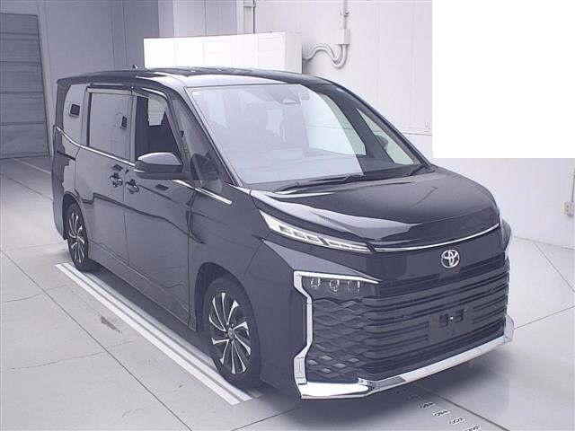 2022 Toyota Voxy S-Z