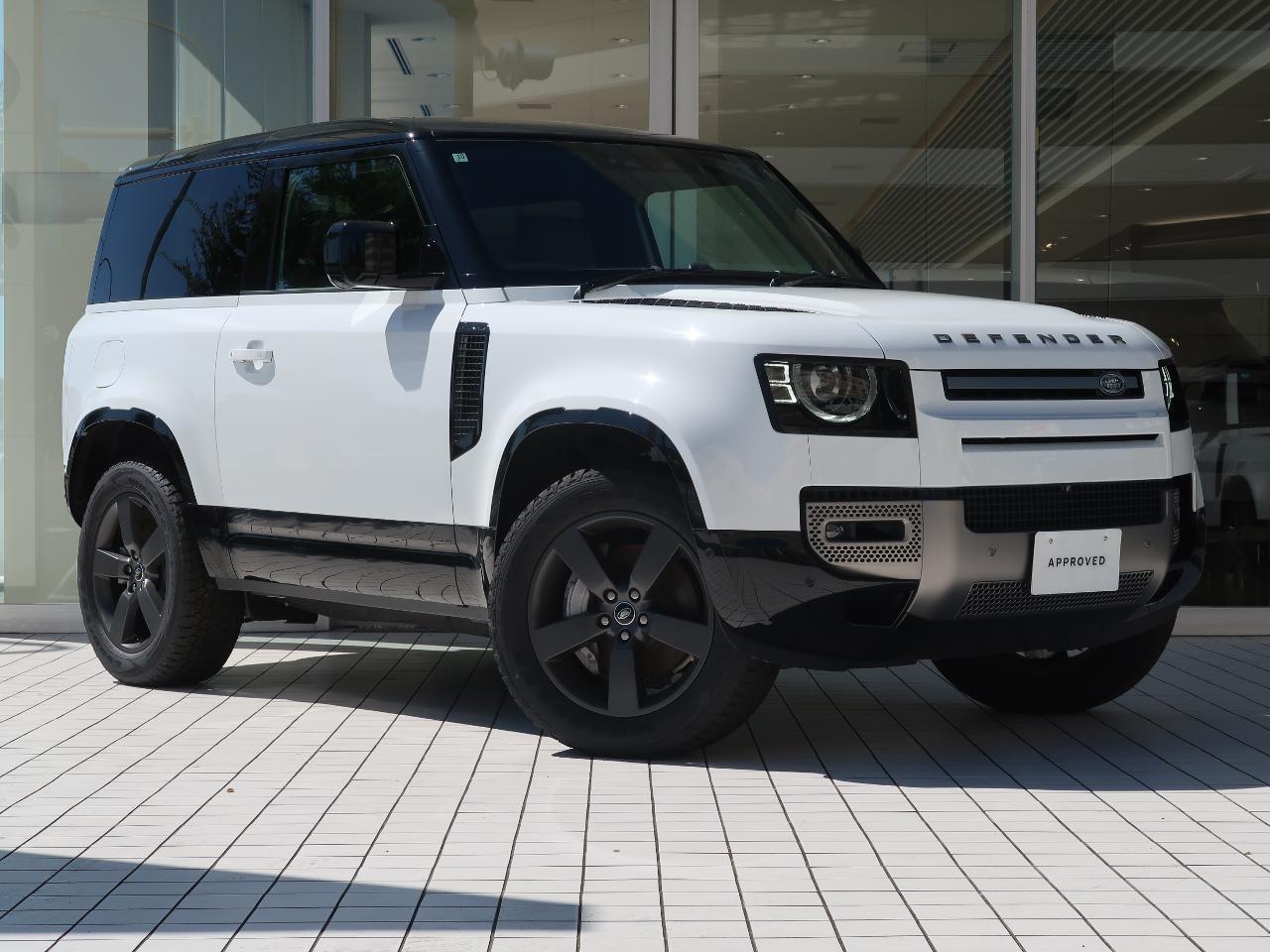 2025 Land Rover Defender3D 90X-Dynamic HSE D350 Coil Suspension Equipped