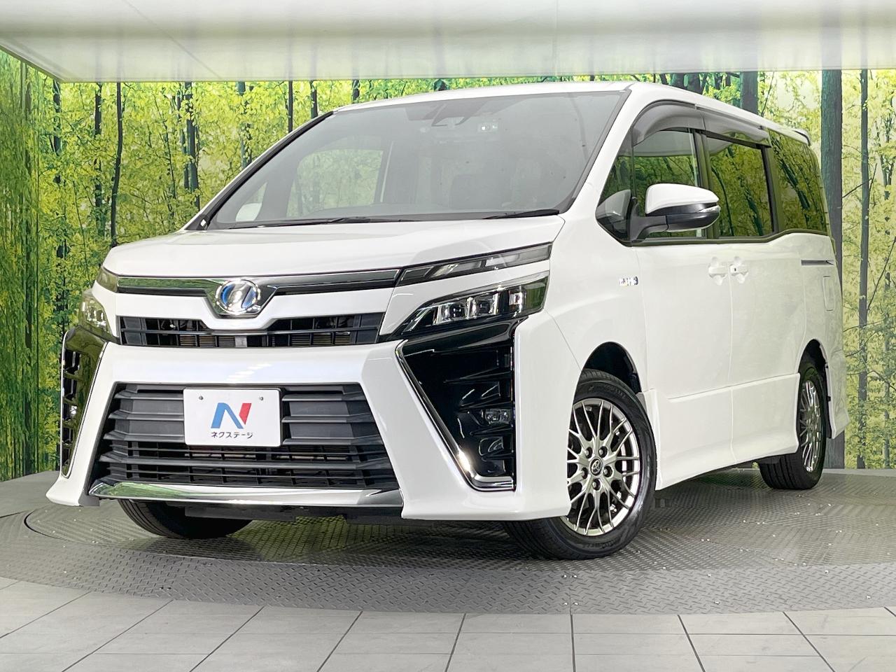 2017 Toyota Voxy Hybrid Hybrid ZS