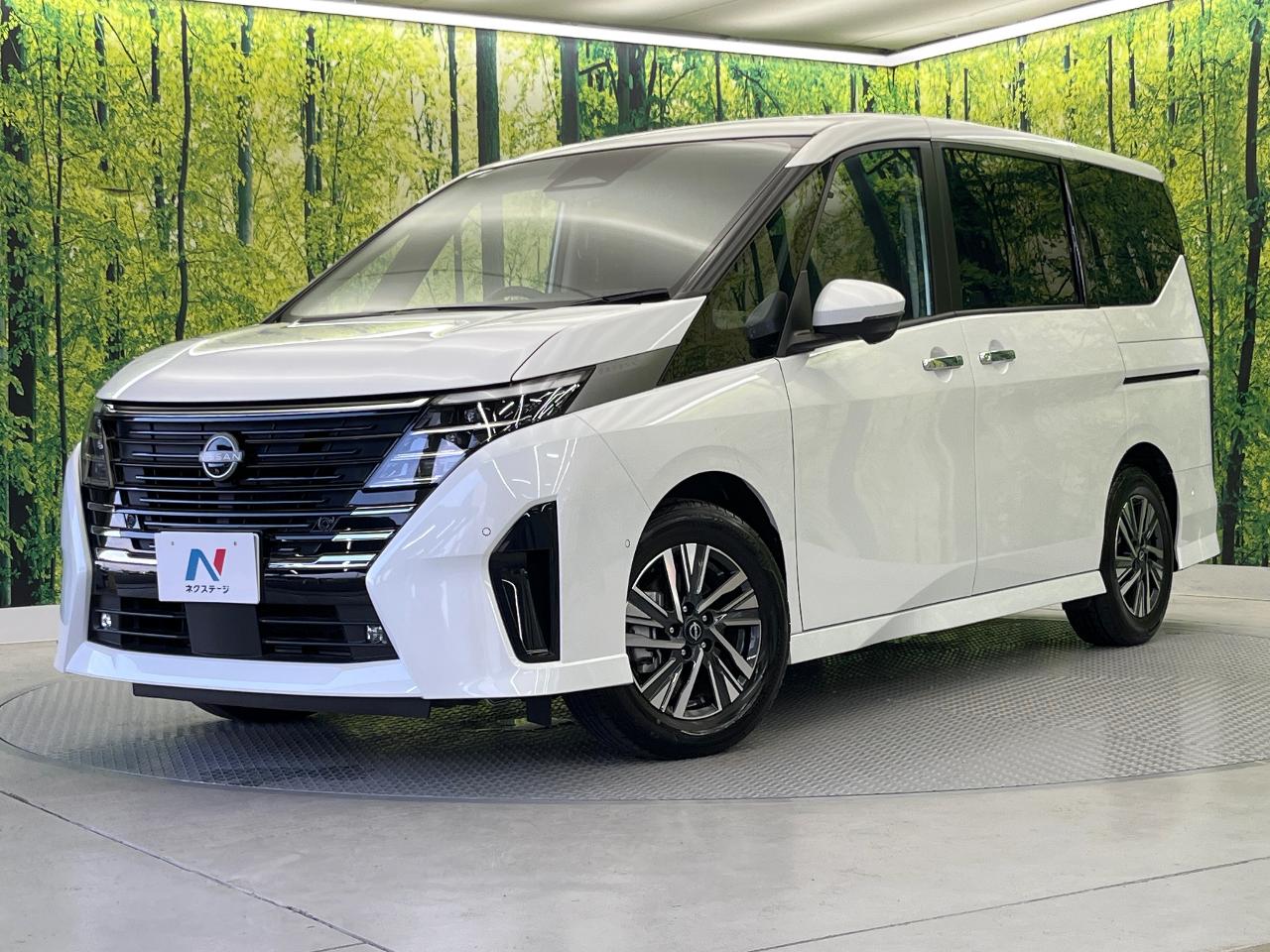 2023 Nissan Serena e-POWER e-POWER Luxion
