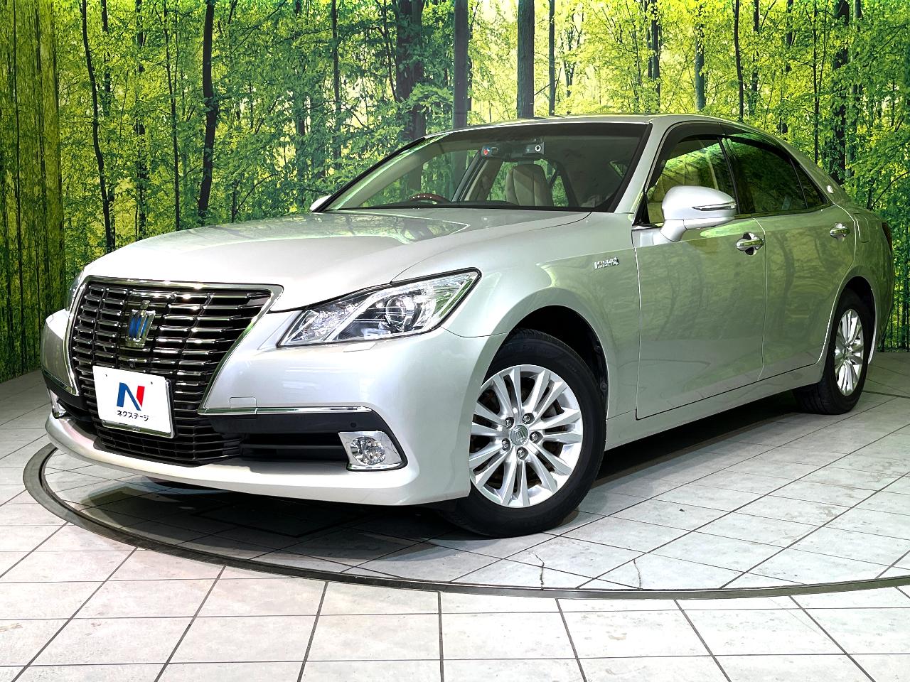 2015 Toyota Crown Hybrid Royal Saloon G Four