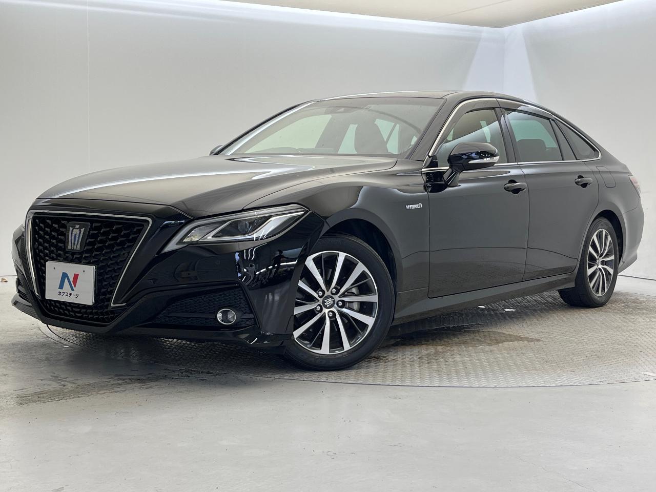 2019 Toyota Crown Hybrid S C Package
