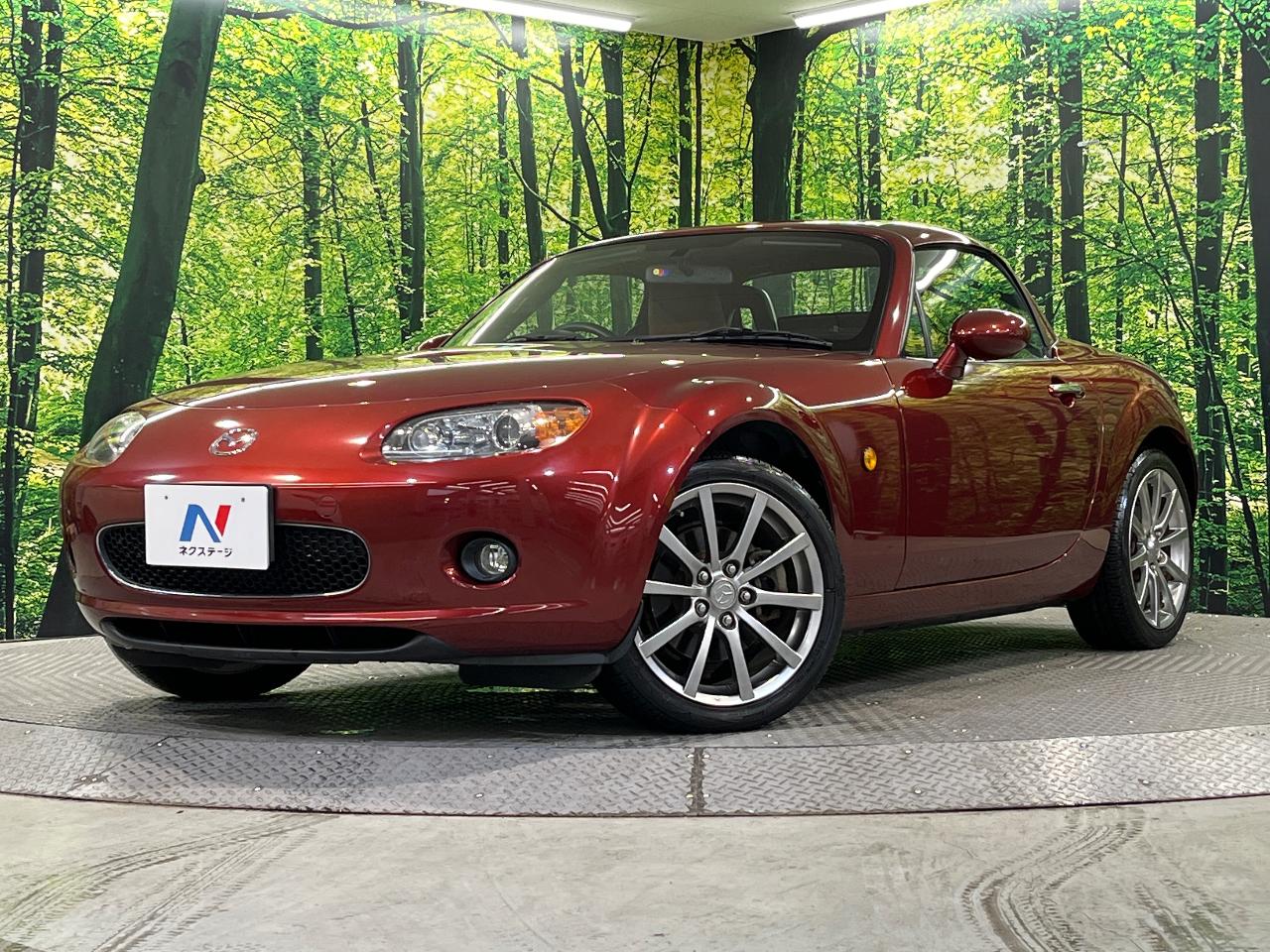 2007 Mazda Roadster VS RHT