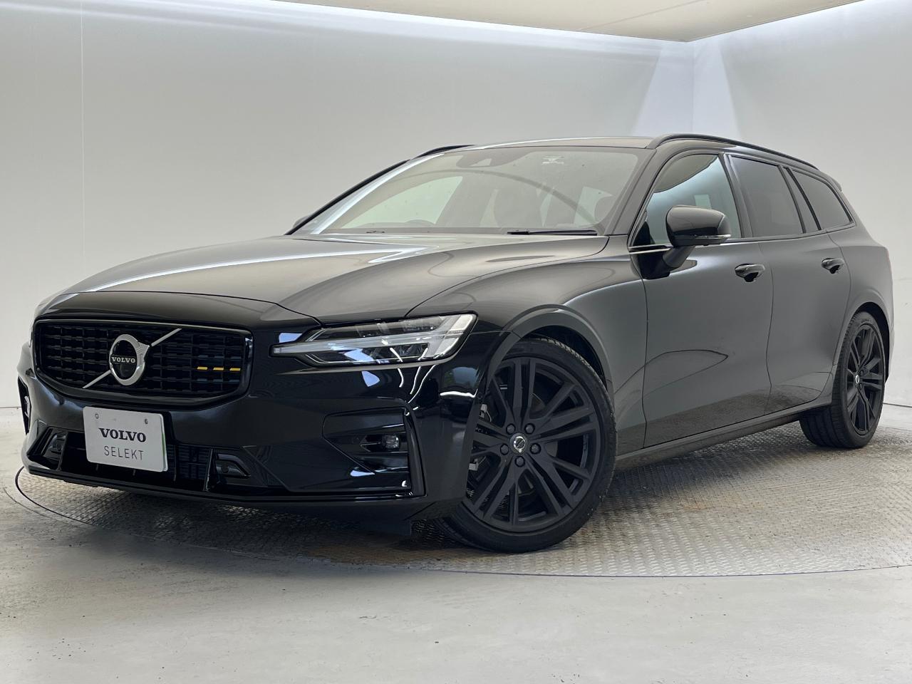 2021 Volvo V60 B5 R-Design