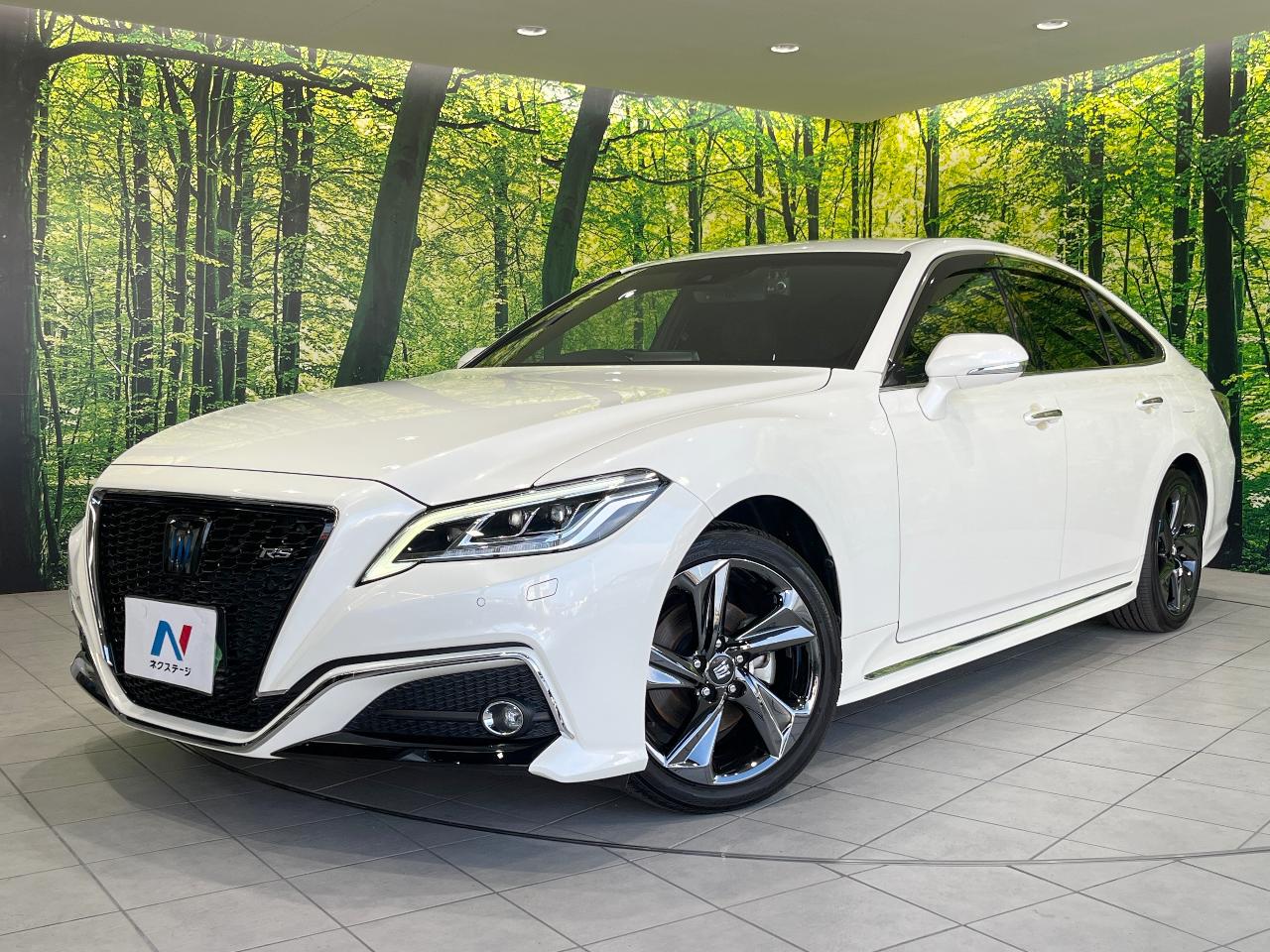 2020 Toyota Crown Hybrid