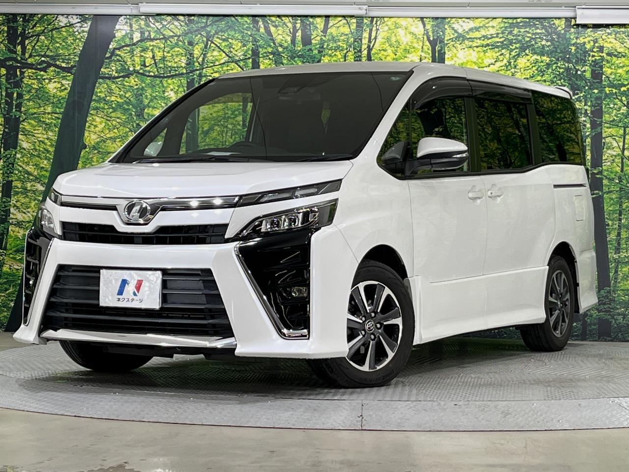 2017 Toyota Voxy ZS